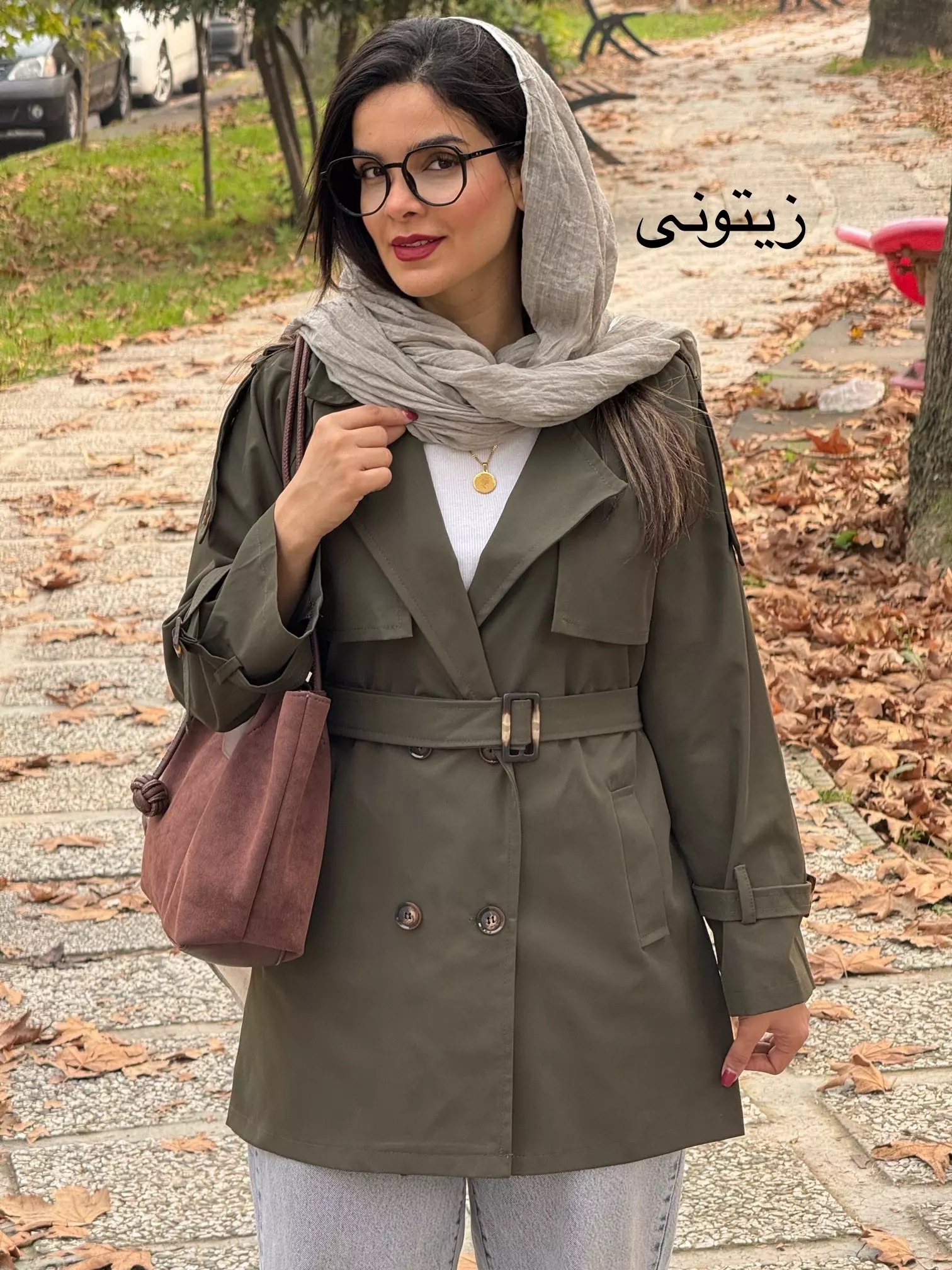 ترنچ کت چهاردکمه